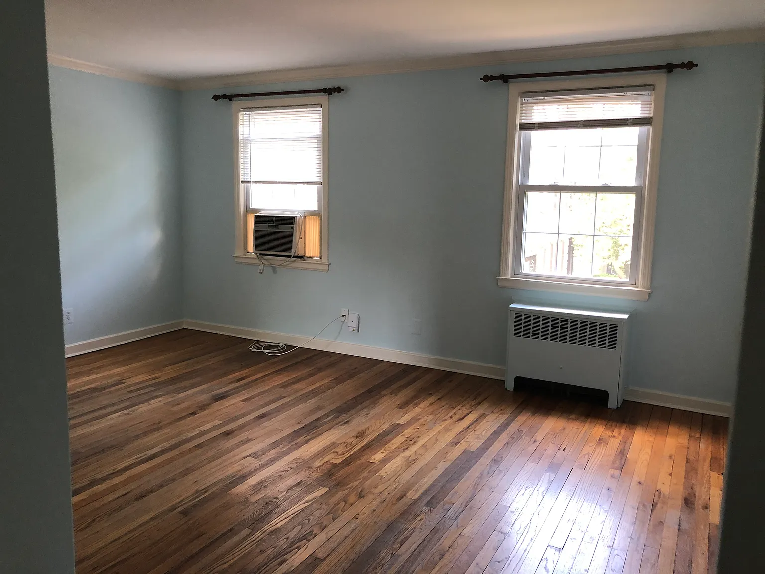 2 bed, 860 sqft, $2,200 — Photo 2