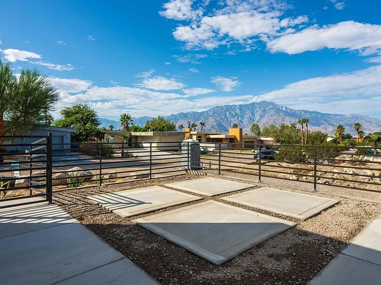 67670 Buckboard Ln — Photo 43
