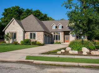 5806 Deer Hollow Dr, South Bend, IN 46614