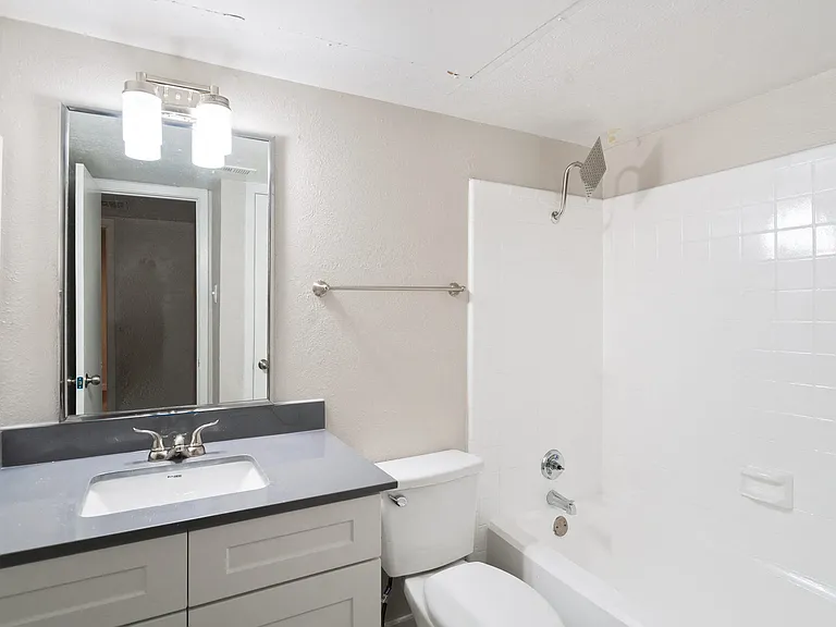 13450 Esperanza Rd — Photo 7