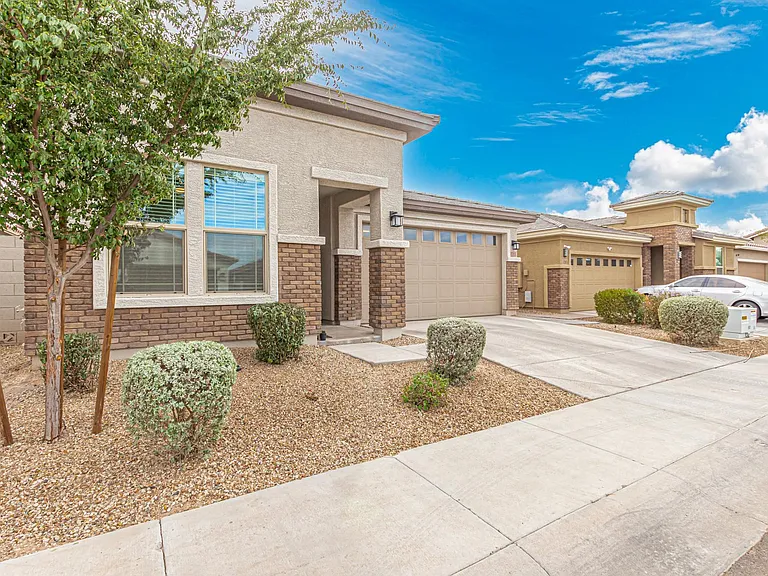 2763 W Apollo Rd — Photo 11