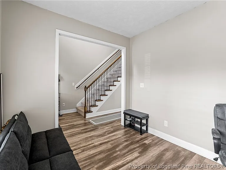 316 Whitestone Dr — Photo 9
