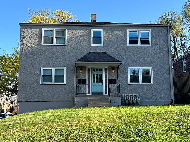 Front of 4-plex building
