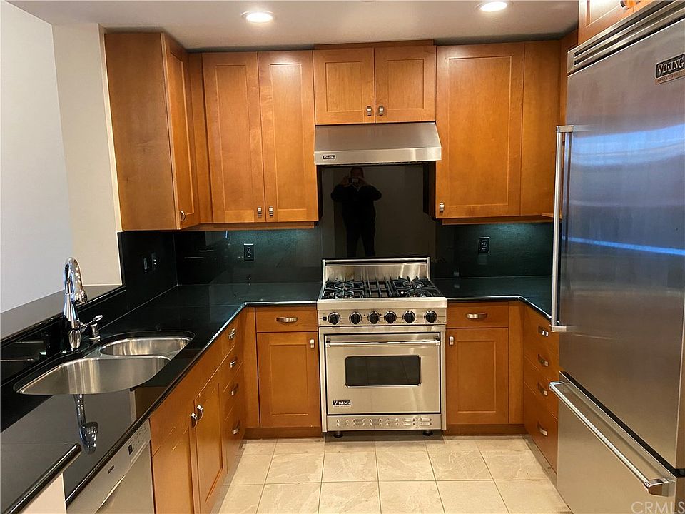 1st image of 800 High St APT 114