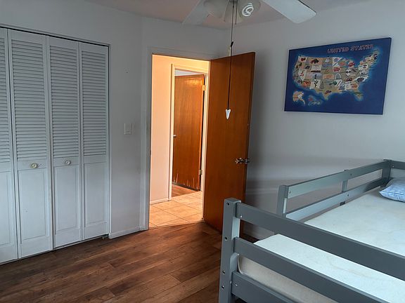 5th image of 1643 Maple Dr