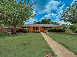 952 Channing Cir, Dallas, TX 75224