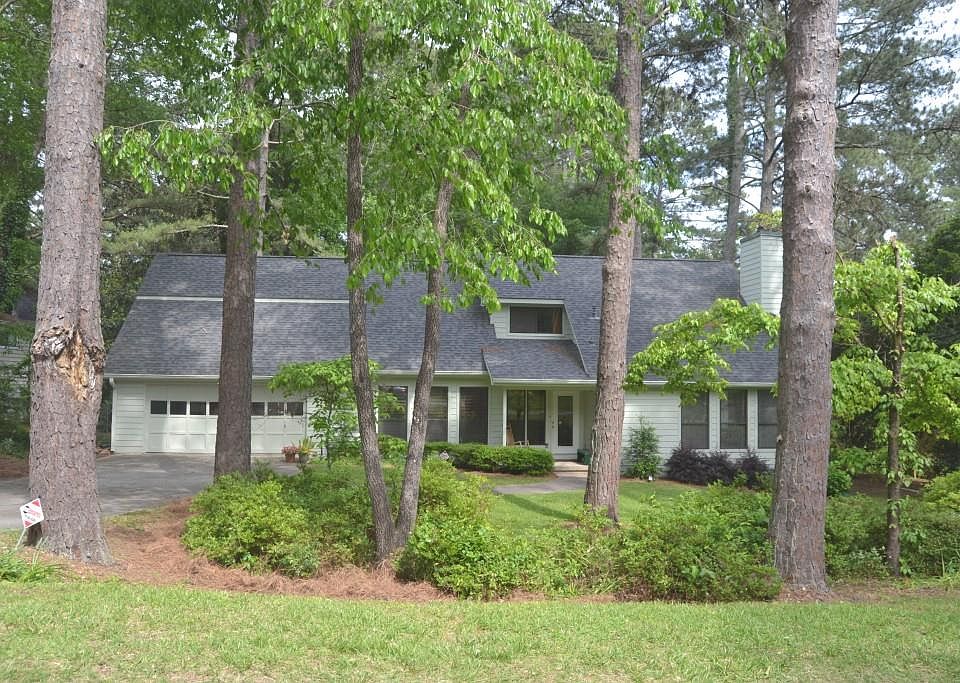 1st image of 4570 Harriet Ln