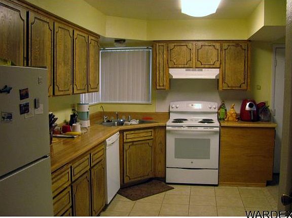4th image of 402 Emery Dr