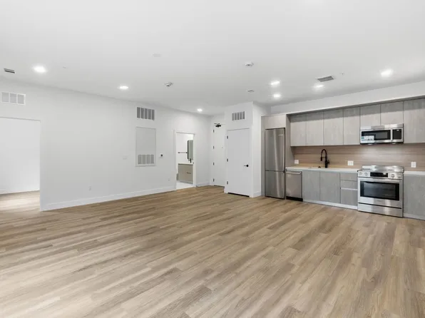 4315 S Congress Ave #212, Austin, TX 78745