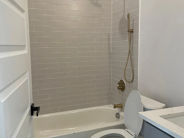 121 Micah Point #A — Photo 6