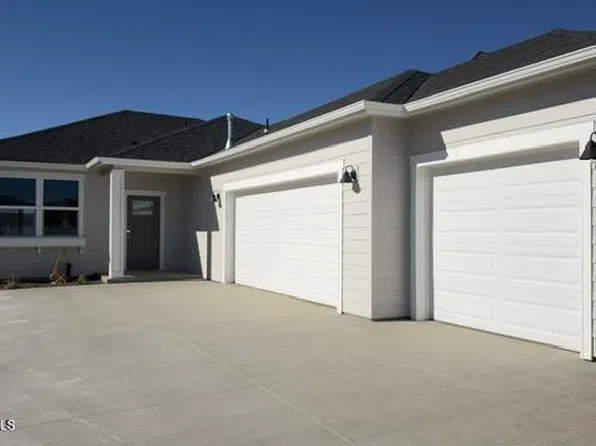 2741 N Vega St, Post Falls, ID 83854
