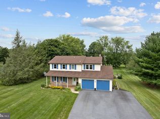 261 Belle Alto Rd, Wernersville, PA 19565
