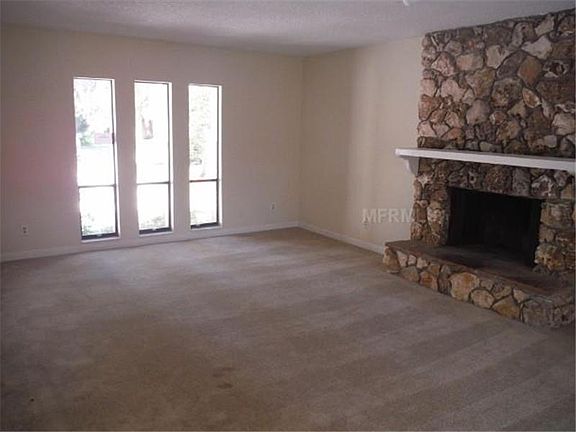 5th image of 203 Atherstone Ct