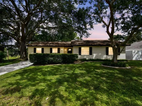 219 W 108th Ave, Tampa, FL 33612