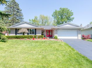 22666 Deerfield Rd, Novi, MI 48375