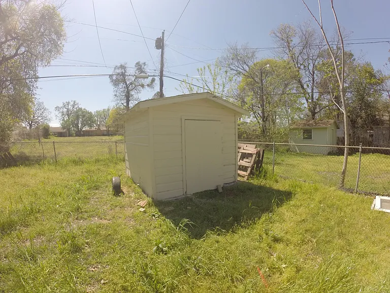 610 W Bullock St — Photo 19