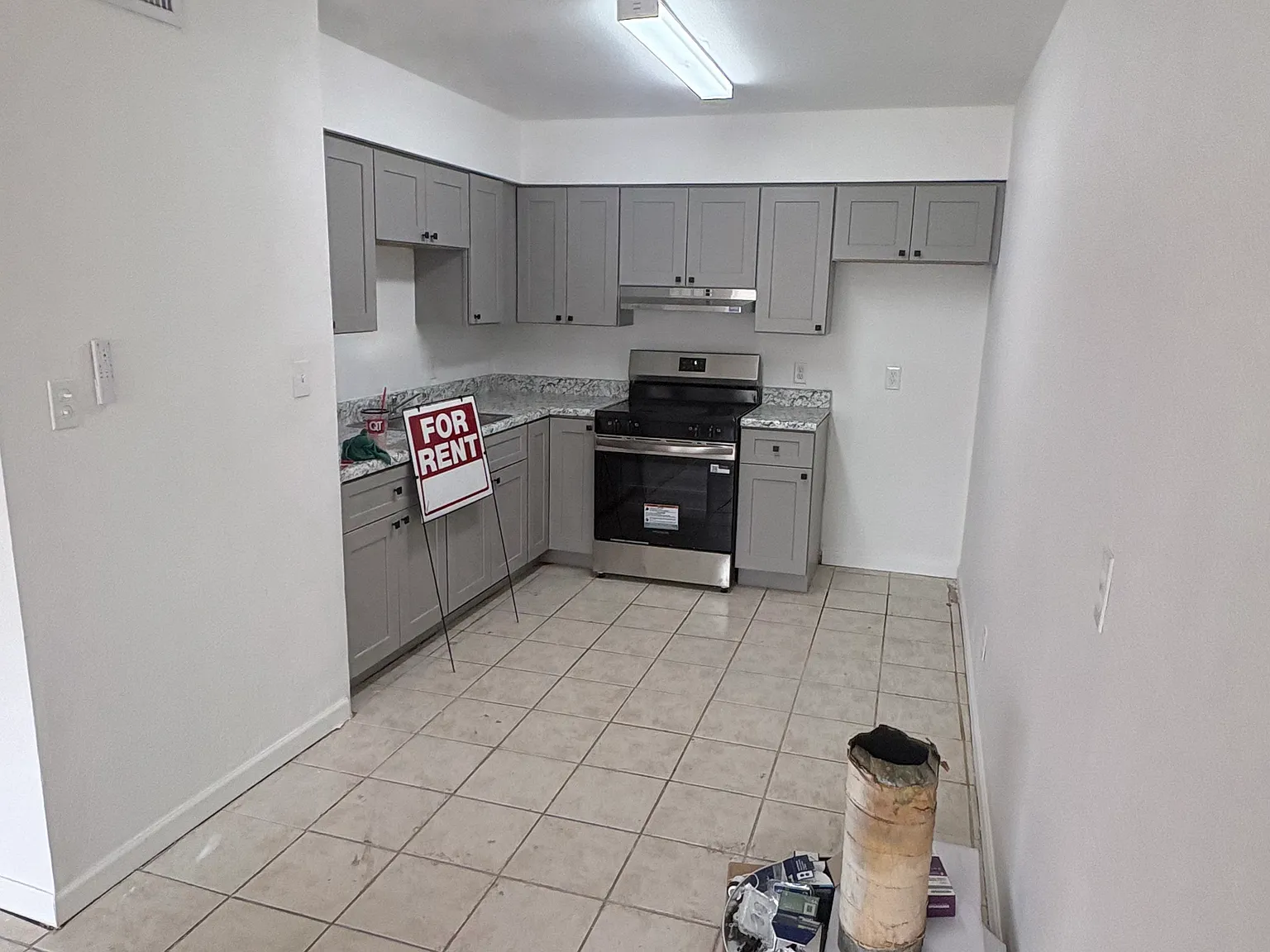 2 bed, 750 sqft, $1,100 — Photo 1
