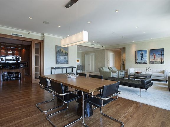 5th image of 800 N Michigan Ave APT 2701