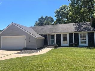 5114 Mockingbird Ln, Saint Joseph, MO 64506