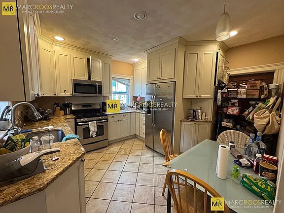3rd image of 31 Saint Clements Rd #2