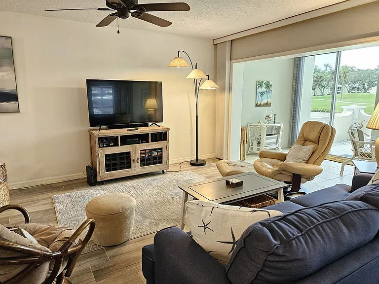 435 Cerromar Ln #329 — Photo 15