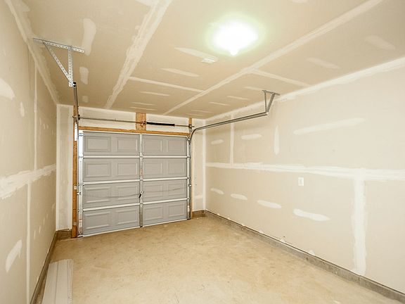 5th image of 2203 Mallard Landing Dr