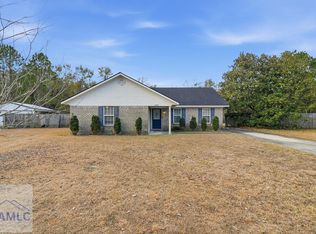 1033 Barley Dr, Hinesville, GA 31313