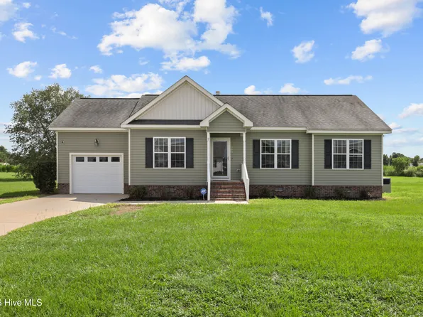 200 Labrador Court, La Grange, NC 28551