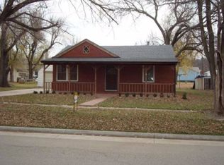 331 E Main St, Waterville, KS 66548