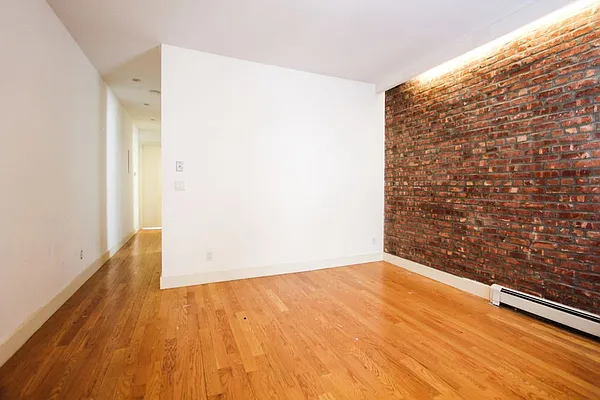 Rented by TheRealEstateCompany.com LLC | media 12