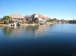 1 Applehead Island Dr, Horseshoe Bay, TX 78657