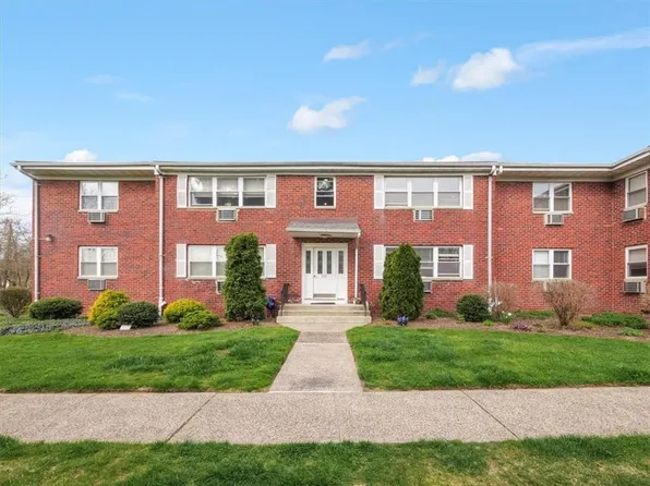 237 N Middletown Road #H, Pearl River, NY 10965