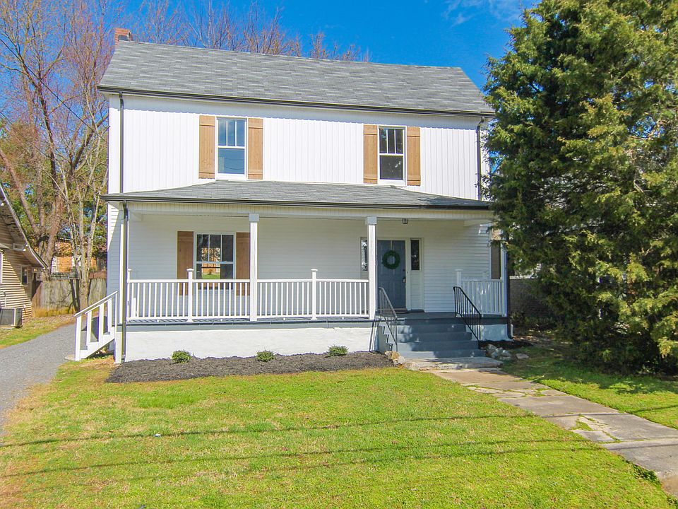 1st image of 1523 Claiborne Pl