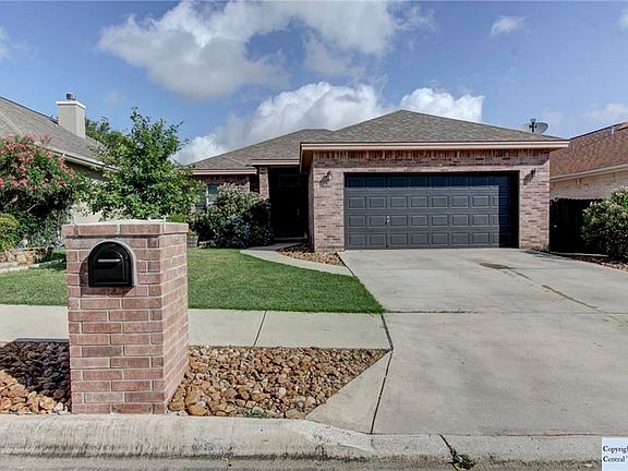 2nd image of 319 Bonner Blvd