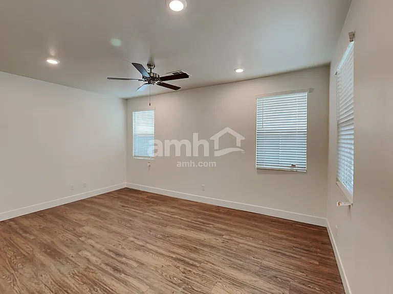 21427 S 231st Way — Photo 6