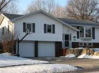 13571 Walnut St, Omaha, NE 68144