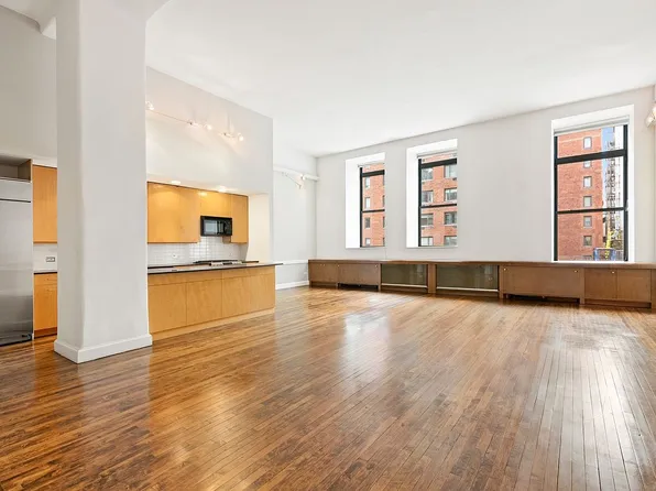 65 W 13th St APT 3E, New York, NY 10011