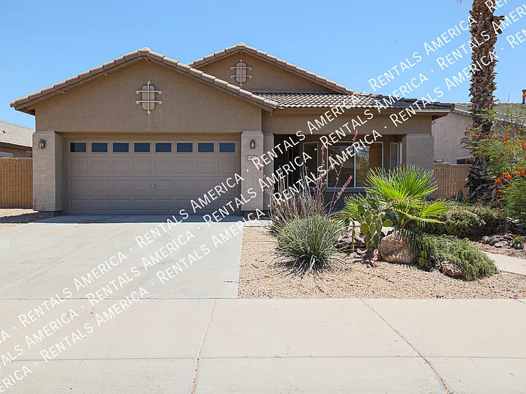 11925 W Jefferson St — Photo 1