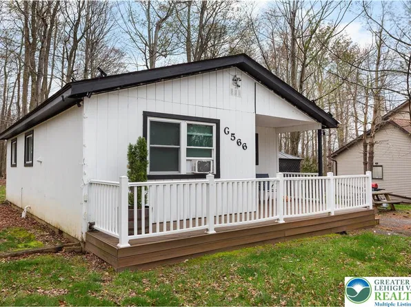 7483 Cottage Ln, Tobyhanna, PA 18466