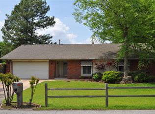 2704 W Greeley St, Broken Arrow, OK 74012