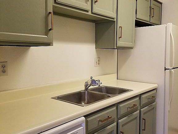 3rd image of 24 Centaur Ct APT A