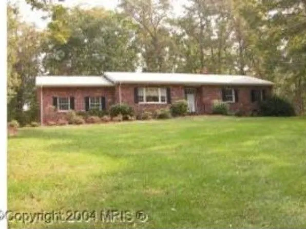 8891 Largemont Ln, Nokesville, VA 20181