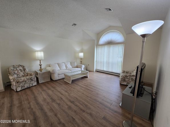 4 Cordoba Ct
