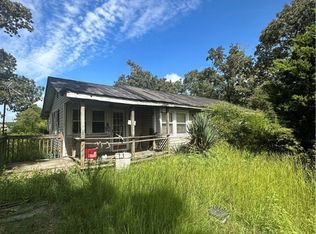 2684 Reedy Prong Church Rd, Newton Grove, NC 28366