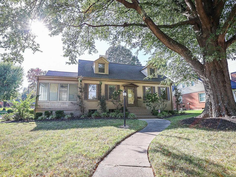 1st image of 285 Sycamore Dr