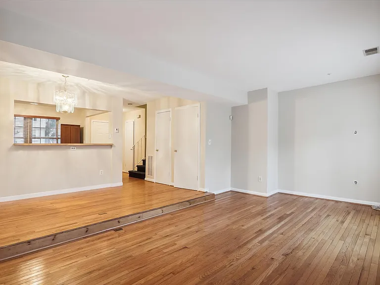 5626 Onslow Way — Photo 15