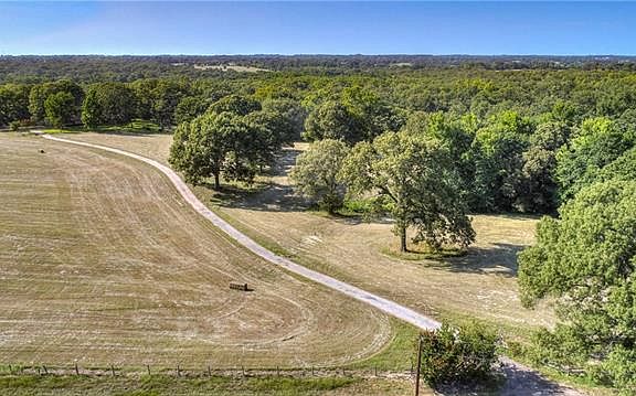 4th image of 1101 Vz County Road 1219