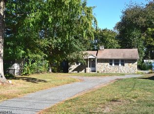 6 John St, Pine Brook, NJ 07058