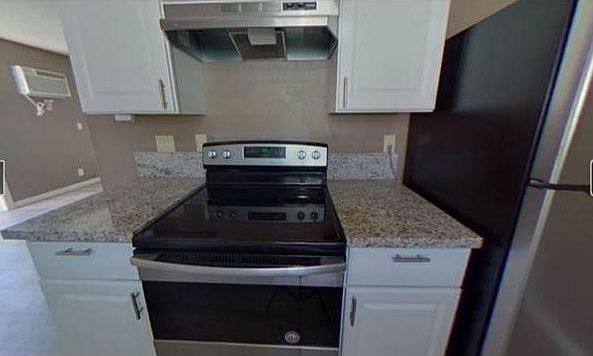 1st image of 7300 Florin Woods Dr #6
