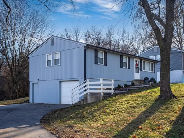 6929 NE 53rd St, Kansas City, MO 64119